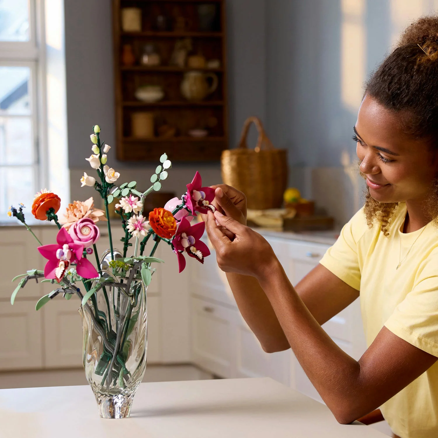 Lego Botanicals - Pretty Pink Flower Bouquet - Image 3