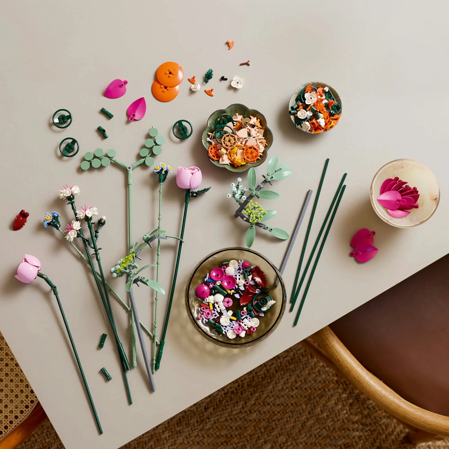 Lego Botanicals - Pretty Pink Flower Bouquet - Image 5