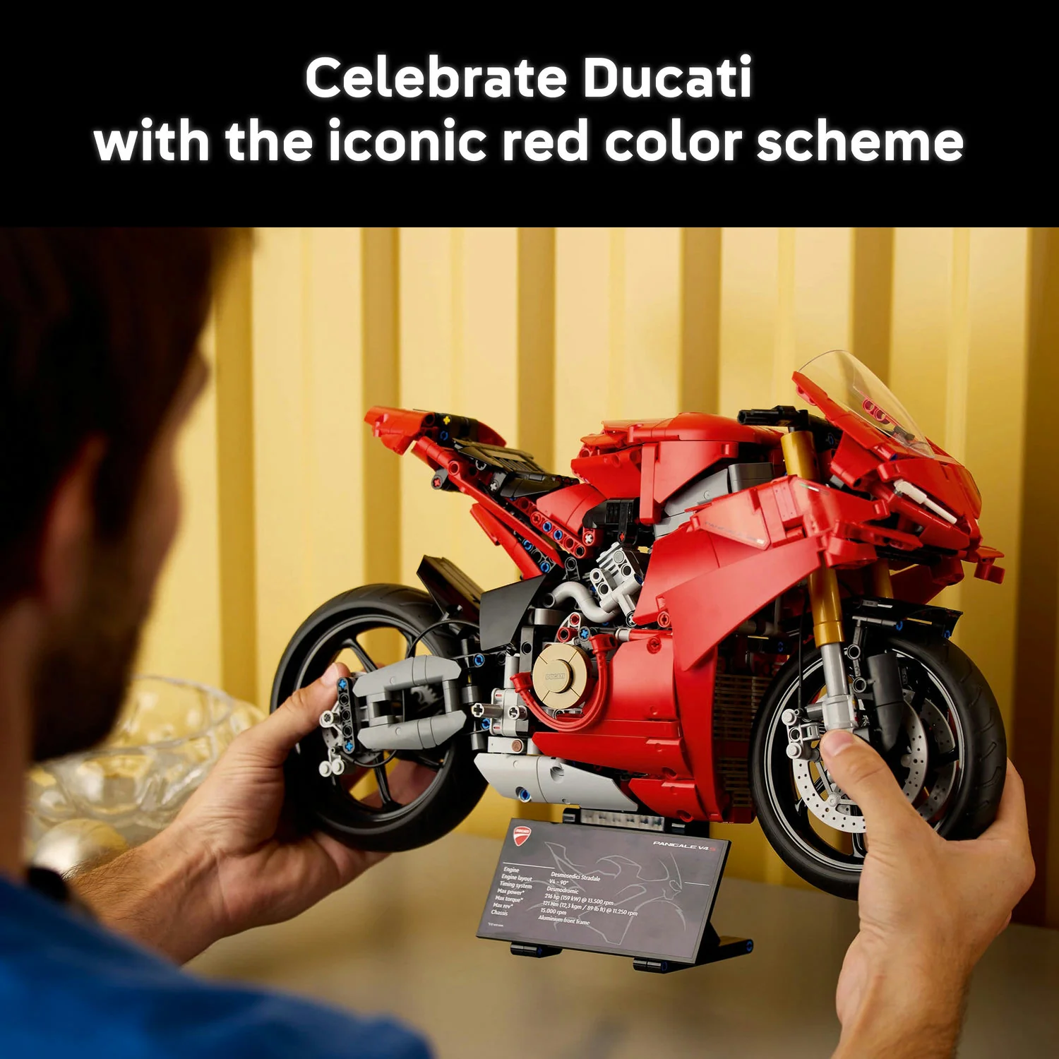 Lego Technic - Ducati Panigale V4 S Motorcycle - Image 6
