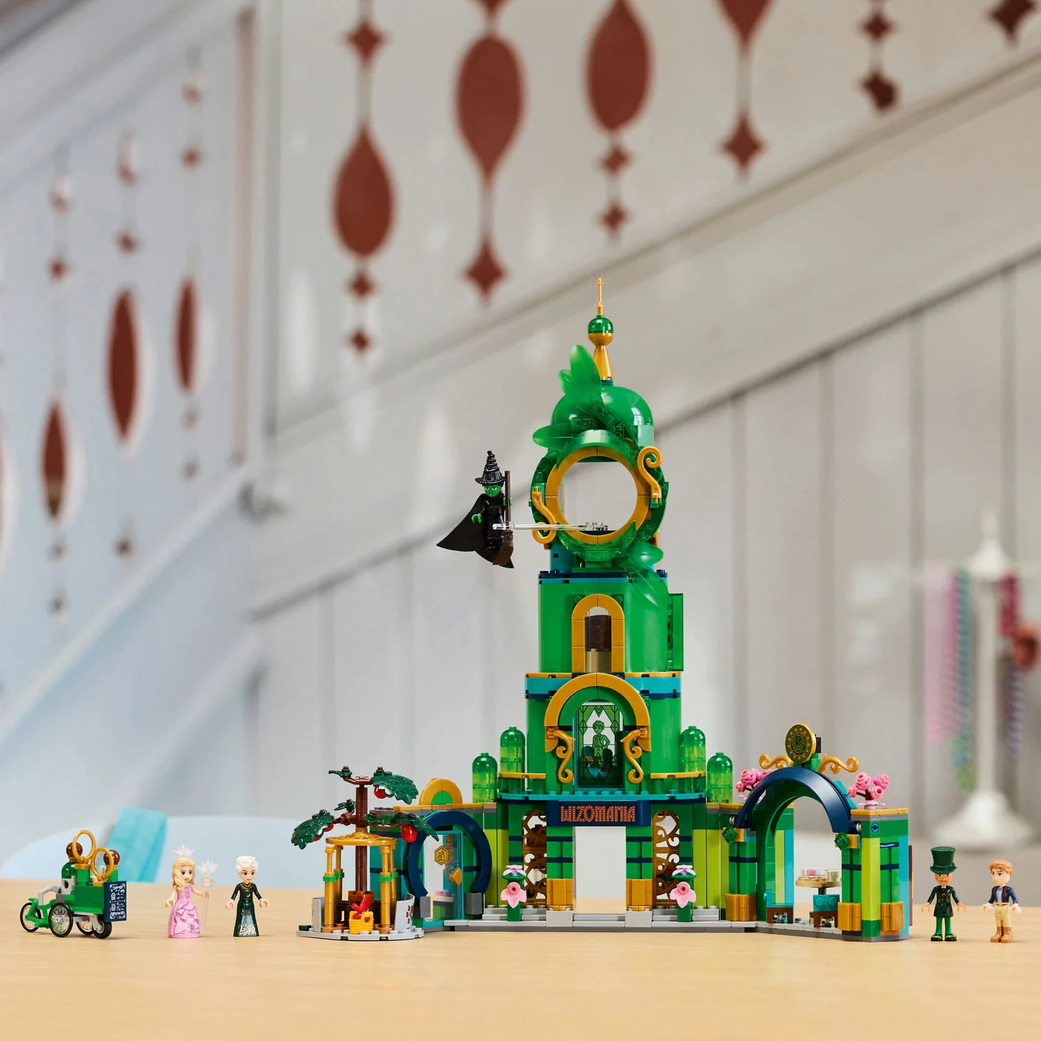 Lego Wicked - Welcome to Emerald City - Image 8