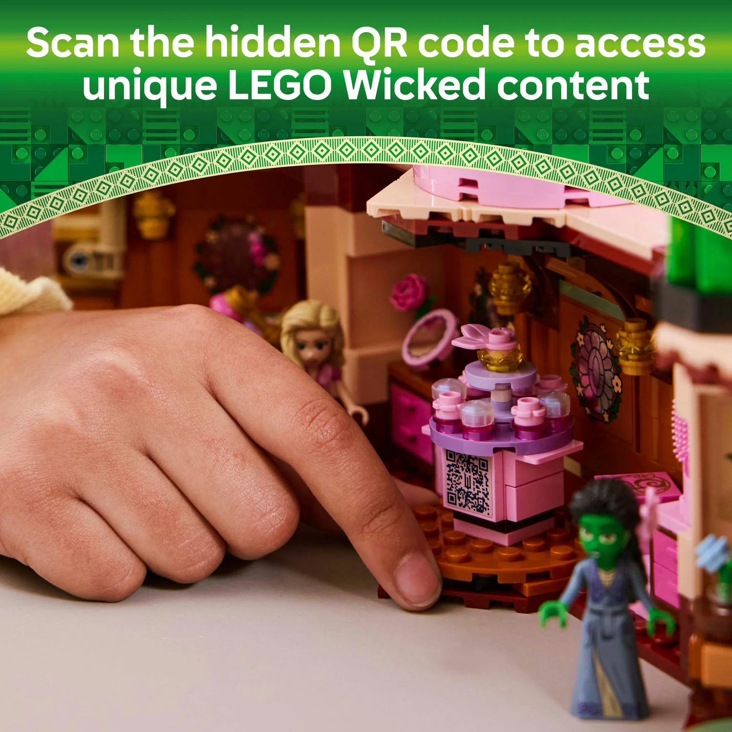 Lego Wicked - Glinda & Elphaba's Dormitory - Image 5