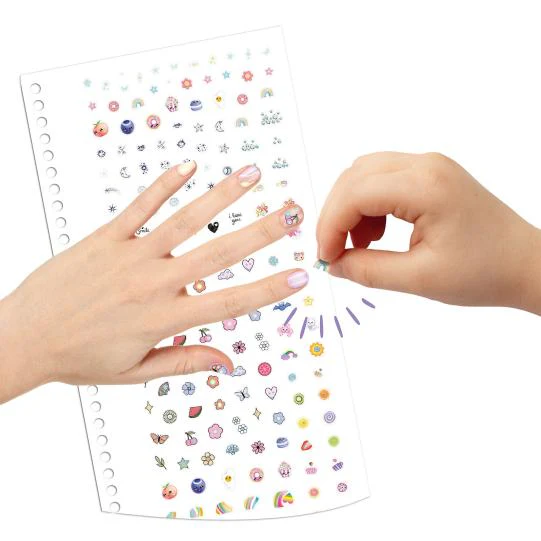 TOPModel Create Your Hand-Design Colouring Book - Image 3